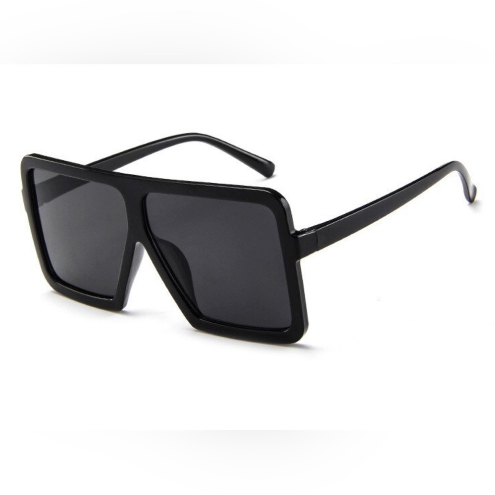 Sleek Oversized Square Black Sunglasses Brand New - Picture 10 of 13